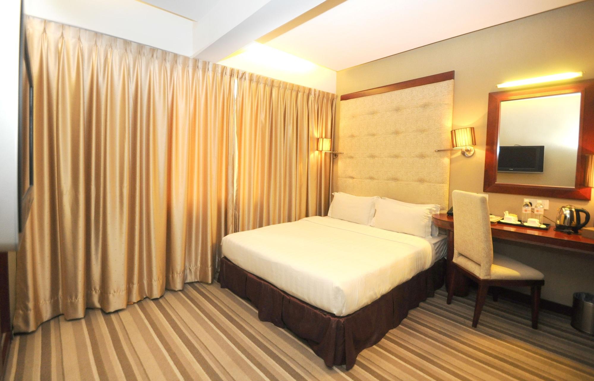 Celyn City Hotel Kota Kinabalu Extérieur photo