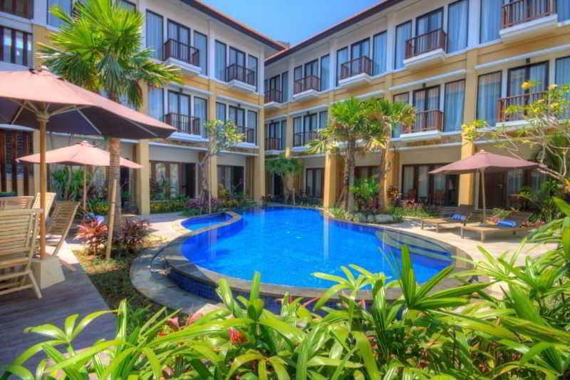 Celyn City Hotel Kota Kinabalu Extérieur photo