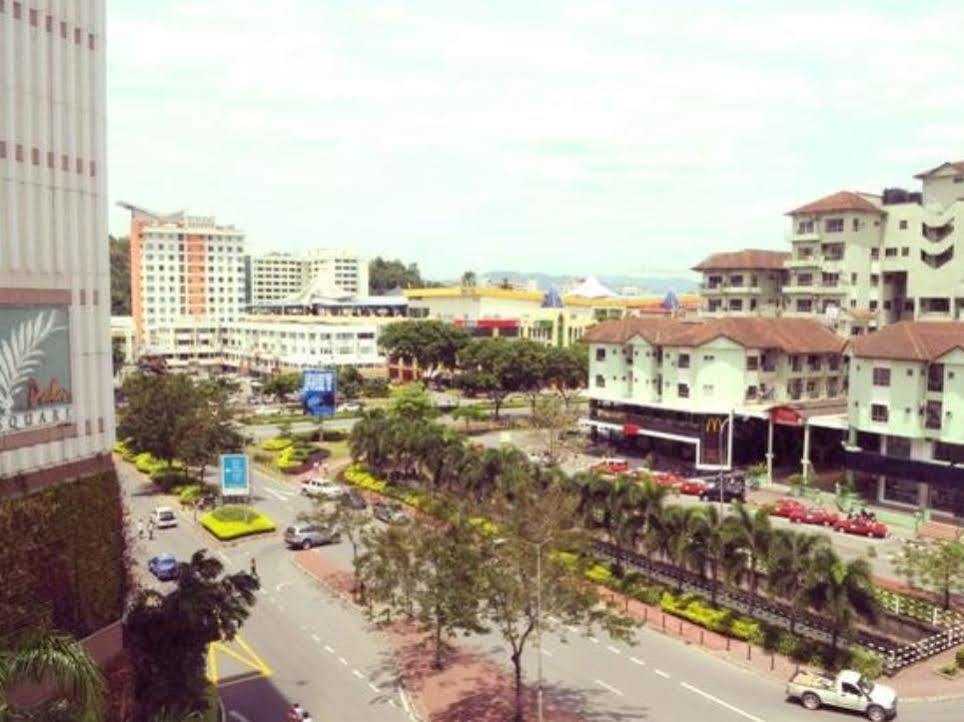 Celyn City Hotel Kota Kinabalu Extérieur photo
